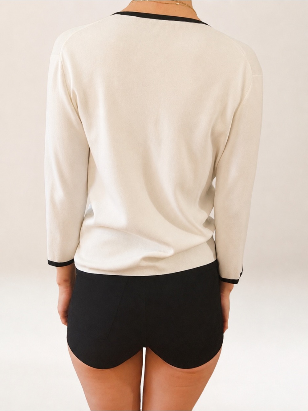 Vintage Shego’s White + Black Trim 3/4 Sleeve V Neck Cardigan Sweater Fit S M L - Picture 7 of 16